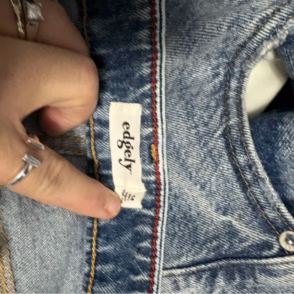 Maurices Light Blue Distressed Boyfriend Jeans with Studded Detail - Picture 5 of 6